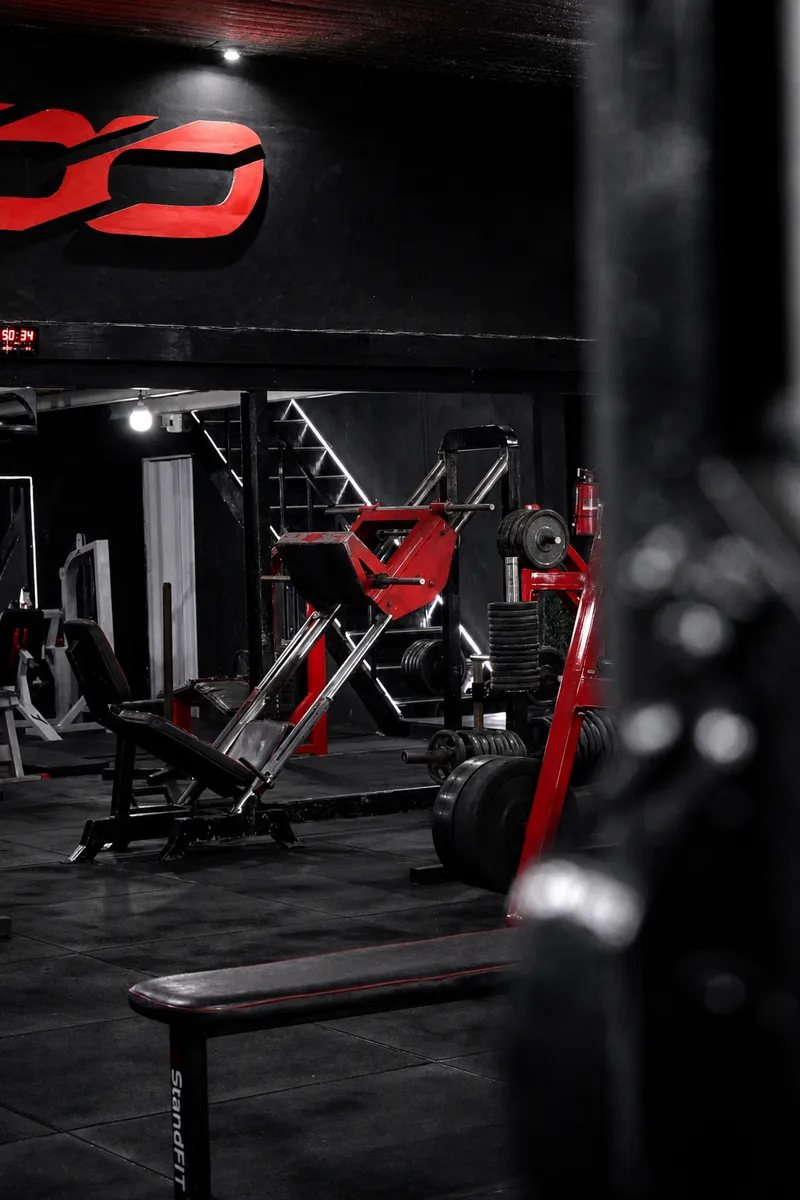 Zona de máquinas de musculación en Goya